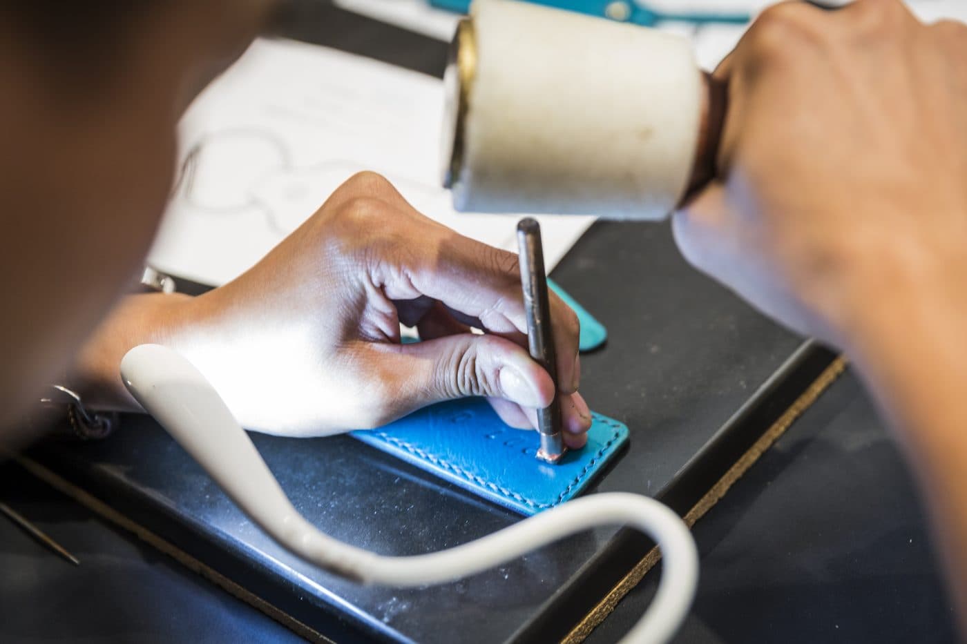 皮革手作示範過程