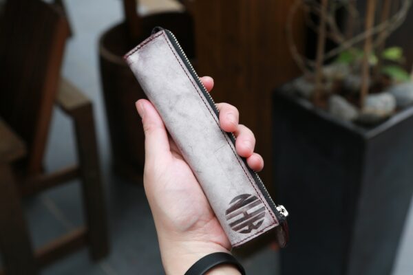 三角型皮製筆袋, 客製禮物, 迷你小巧, 刻字服務, 客製化禮物 - Image 5